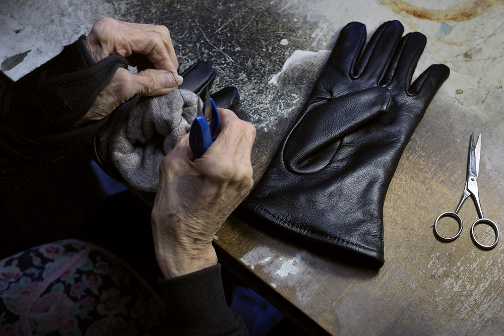 In Upstate New York, Leather's Long Shadow
