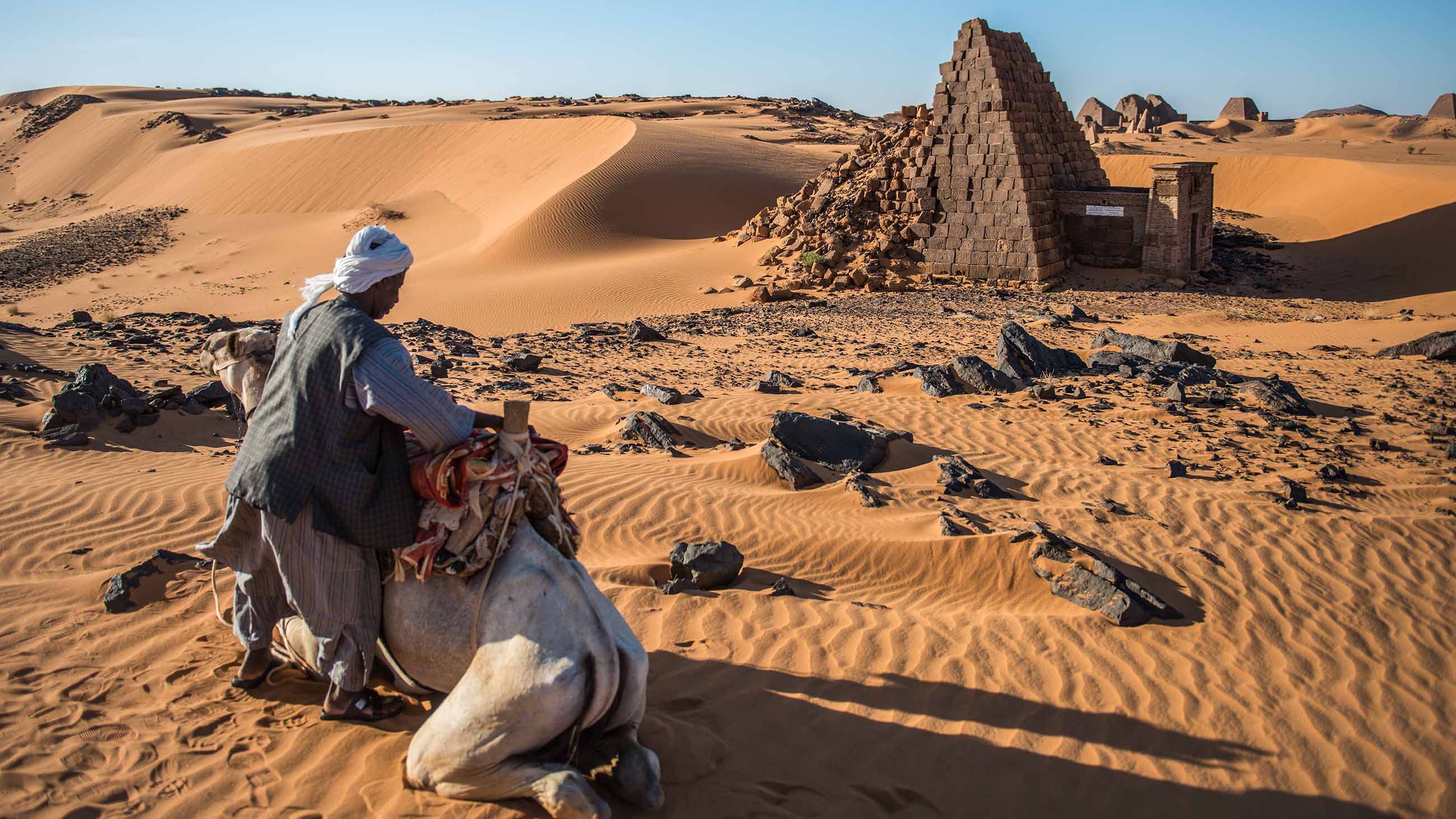 Scientists Can Finally Track Massive Sand Dunes That Have Been Hiding From  the Geological Record