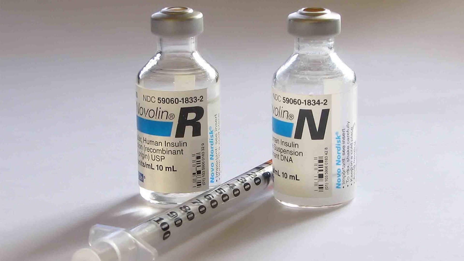 insulin vials and syringe