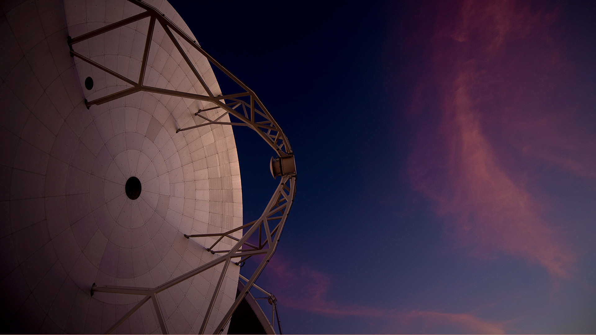 Radio telescope antennas of the Atacama Large Millimeter/submillimeter Array project on the Chajnantor plateau, Atacama desert, Chile.