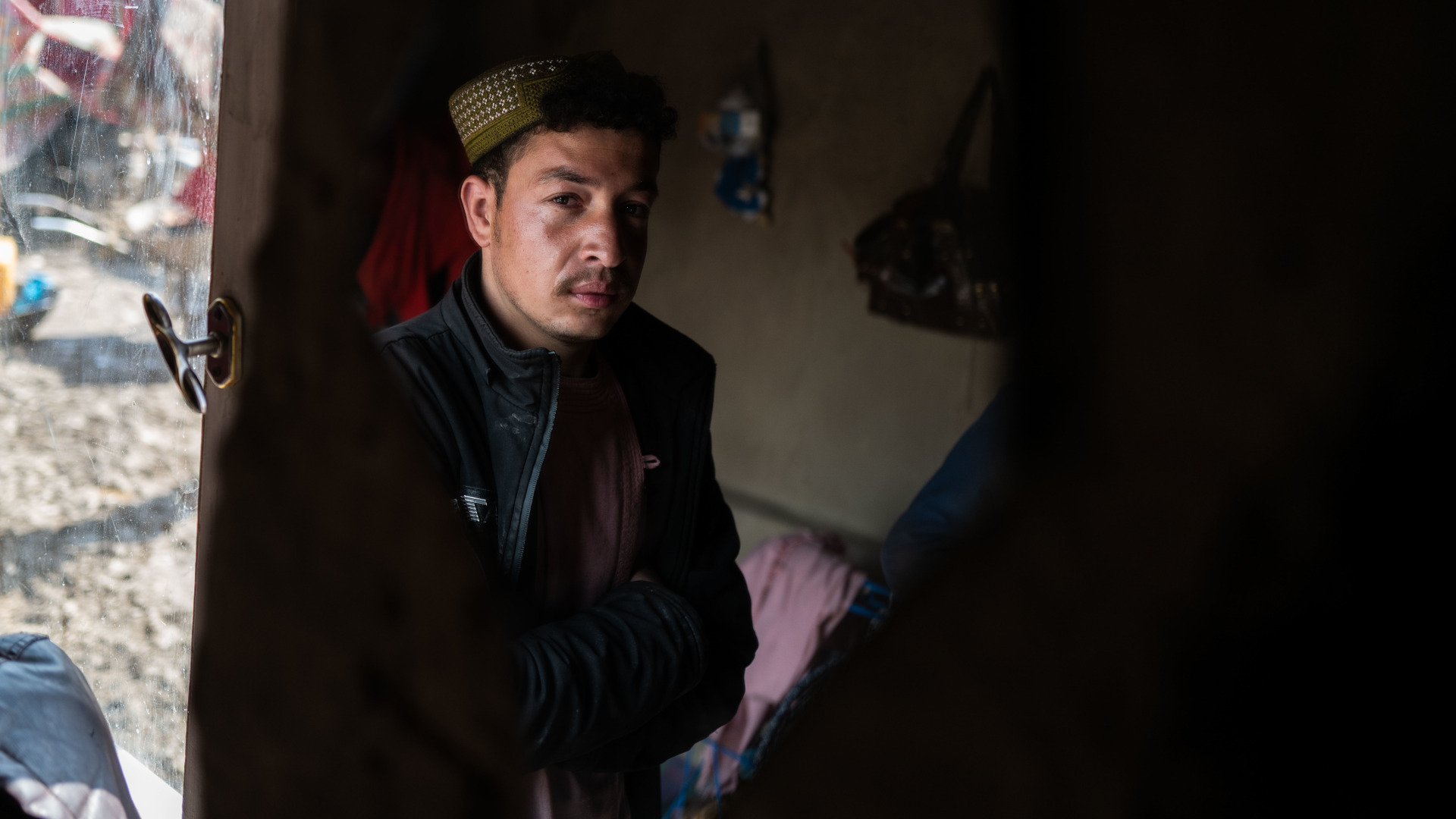 Salim Khan and his family live in the Charahi Qambar camp for internally displaced people on the western edge of Kabul. Two of his children, at 5 months old and 18 months old, have serious breathing issues. | All photos by KERN HENDRICKS for UNDARK