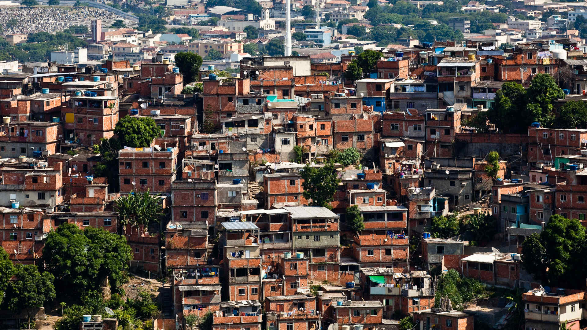Favela do Alemao in Rio de Janeiro, 2011. Low-income urban communities like these tend to lack greenery and are more likely to face extreme heat than their wealthier or more rural counterparts.